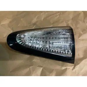 TOYOTA SIENTA 16-20 正廠 尾燈 內側 後燈 （9成新）