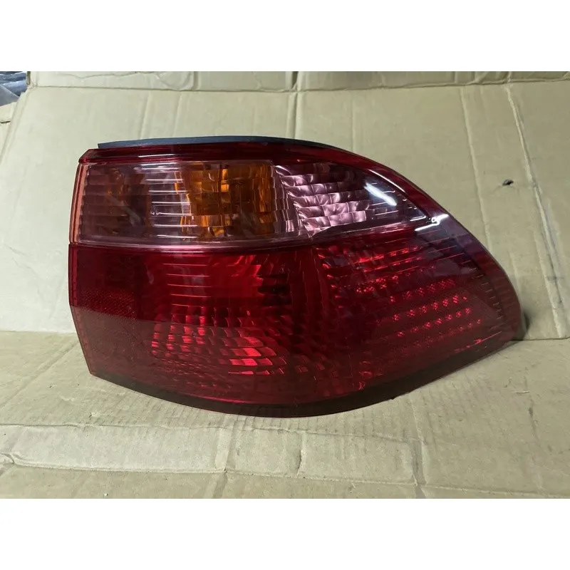 Honda雅歌K9（98-00）正廠 右後燈（粉紅色）