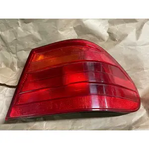 賓士 BENZ W210 （95-99）正廠 後燈