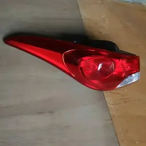 現代ELANTRA(2011年)正廠左後燈