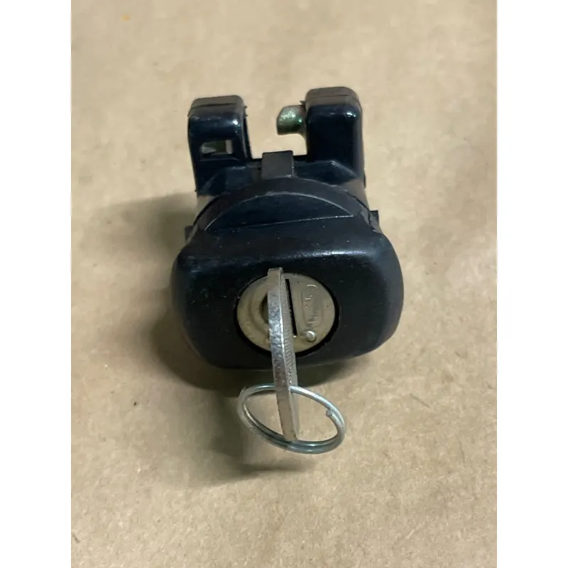 寶獅 305 正廠 工具箱開關