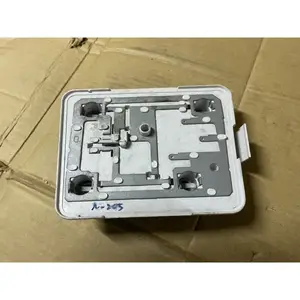 寶獅 205（91年-）正廠 後燈電路板