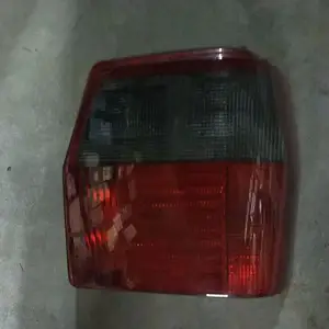 FIAT飛雅特UNO (90年) 正廠右 後燈