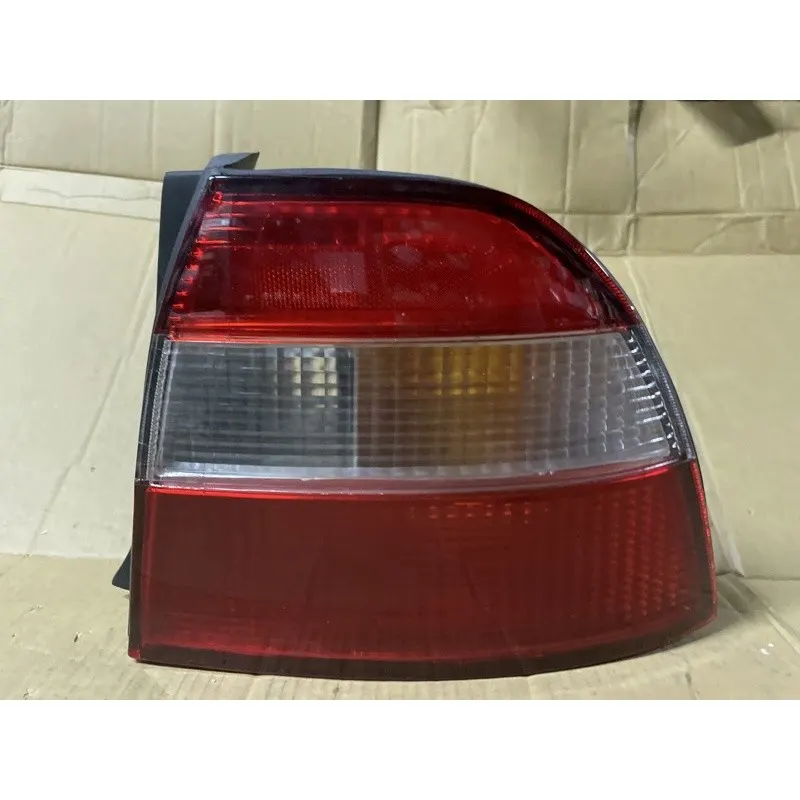 Honda雅歌 K7 (94年）副廠 右後燈