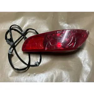 現代Santa fe (16-17)正廠 右 後保桿燈 後霧燈