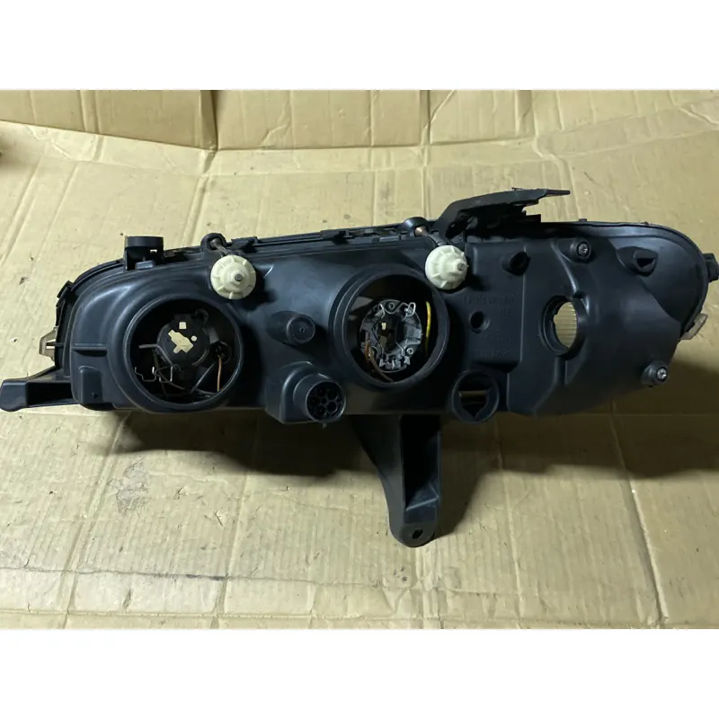歐寶OMEGA(95-97年）正廠右大燈（福利品）