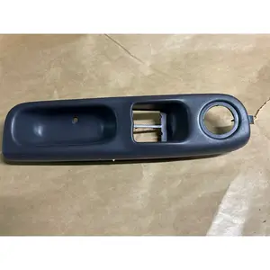 雷諾 Twingo 電動𥦬 開關飾框（駕駛座）